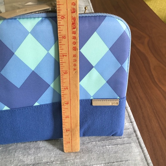 Laptop Sleeve - Picture 3 of 7